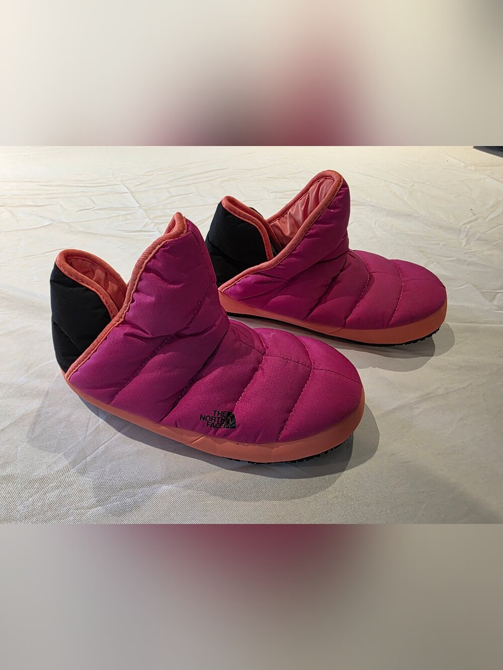 The North Face Kids' ThermoBall Traction Booties Sz 3 Quilted Fuchsia Pink Coral